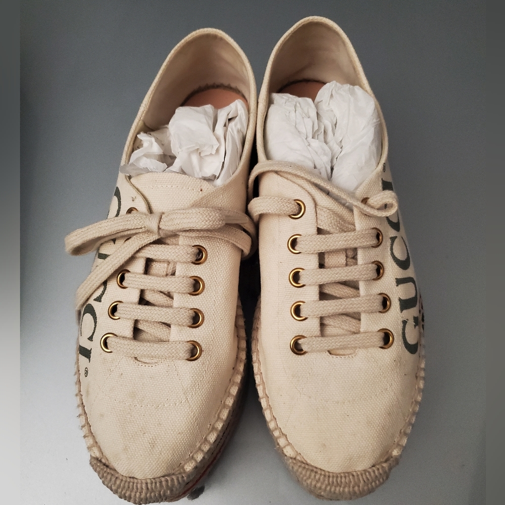 Gucci Sneakers - Picture 2 of 8